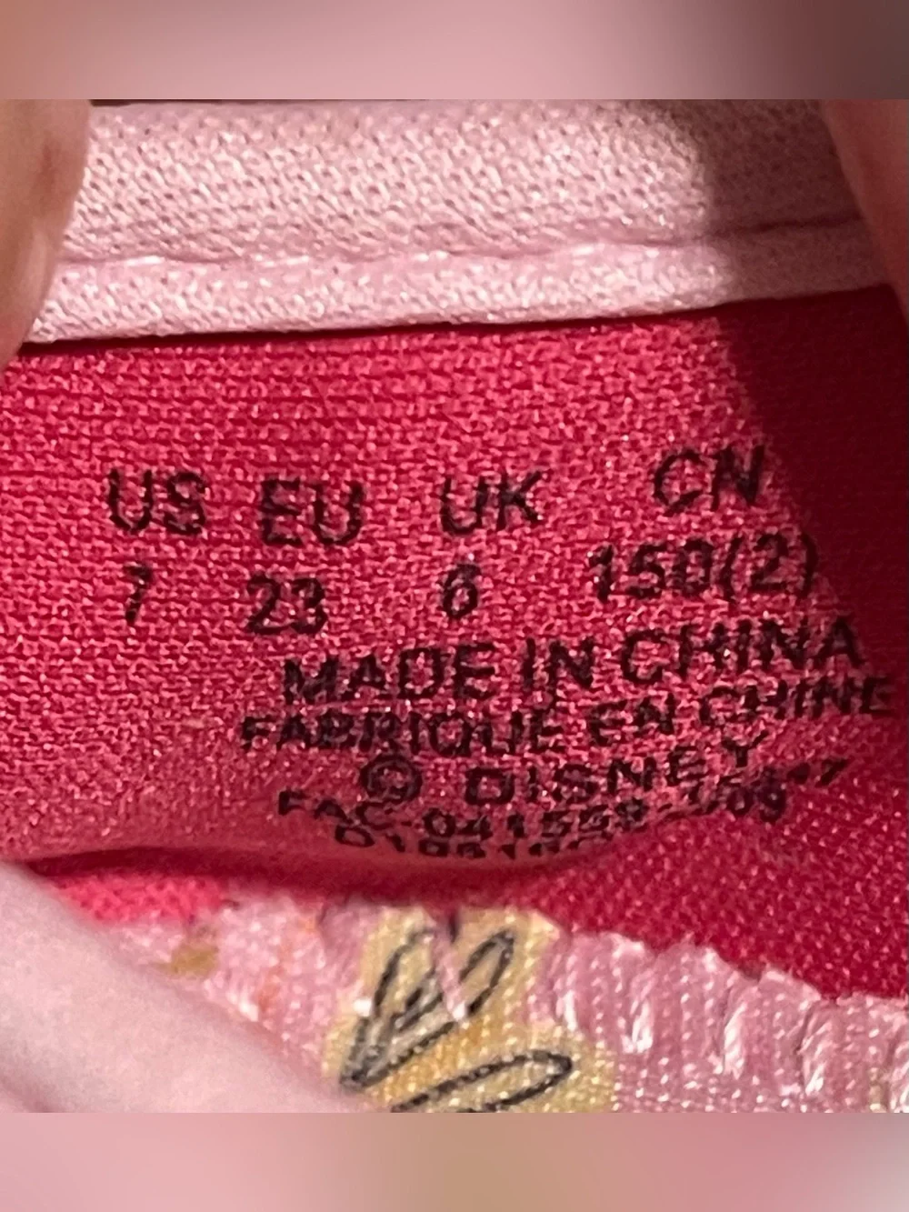 Disney Minnie Mouse Pink Polka Dot Minnie Bow Water Shoes
